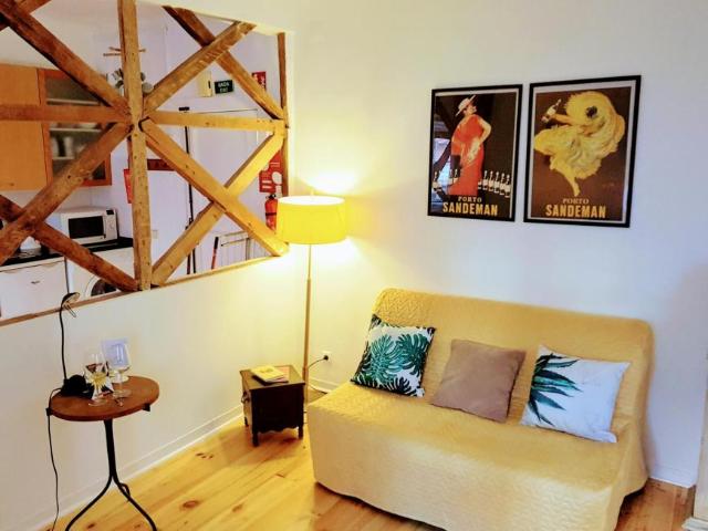 1 quarto, Lisbon Lisbon 1150 261 102753546