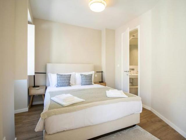 1 quarto, Lisbon Lisbon 1200 419 84460620