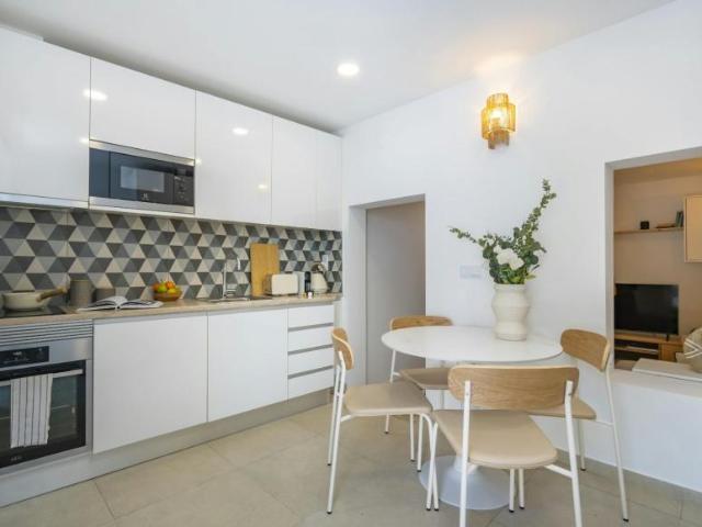 1 quarto, Lisbon Lisbon 1300 105759546