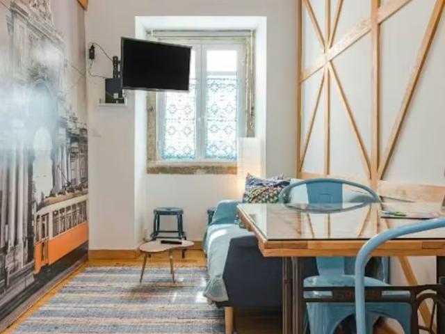 1 quarto, Lisbon Lisbon 1300 442 98065571