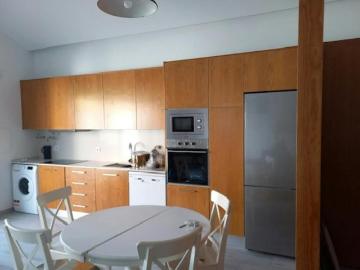 1 quarto, Lourinhã Lourinhã 2530 189 102589196
