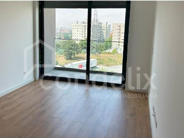 1 quarto, Maia Maia 105634245