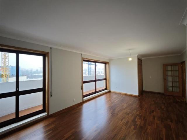 1 quarto, Matosinhos Matosinhos 4450 302 103744555