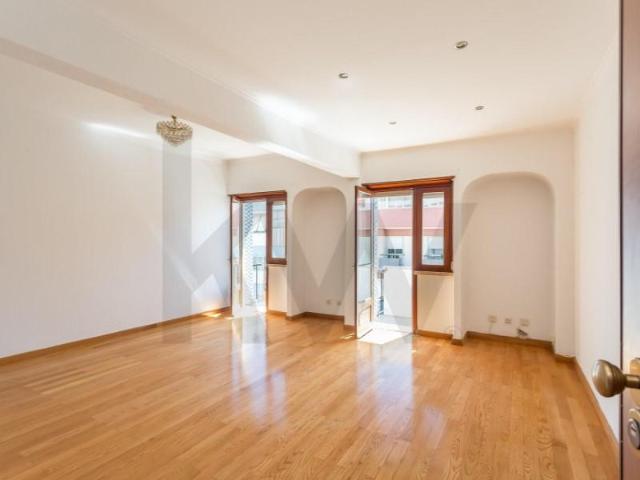 1 quarto, Oeiras Oeiras 105531701
