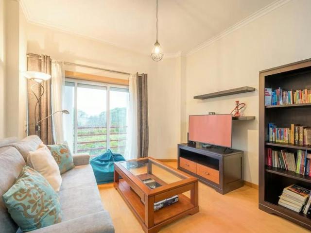 1 quarto, Palhais Palhais 2820 491 104895950