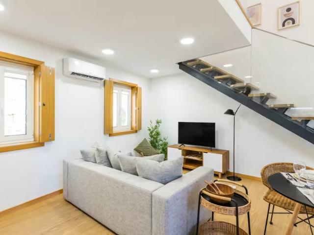 1 quarto, Porto Porto 4050 048 98635906