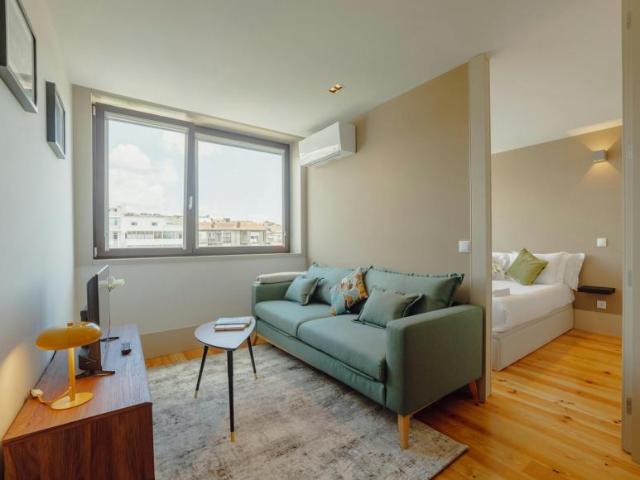 1 quarto, Porto Porto 4050 052 89475692