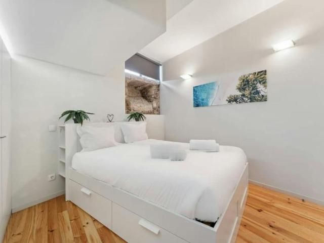 1 quarto, Porto Porto 4050 100 104225225