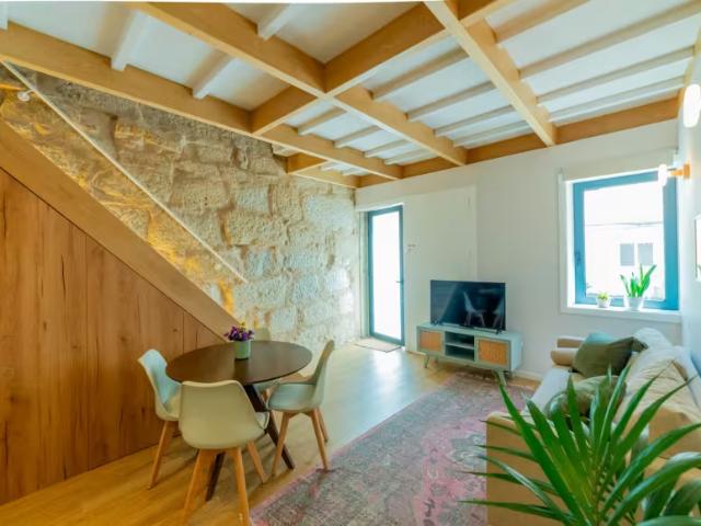 1 quarto, Porto Porto 4050 111 96208776
