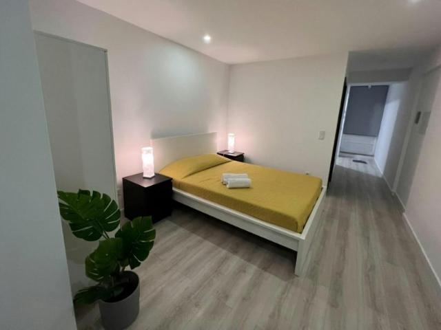 1 quarto, Porto Porto 4050 256 105250424