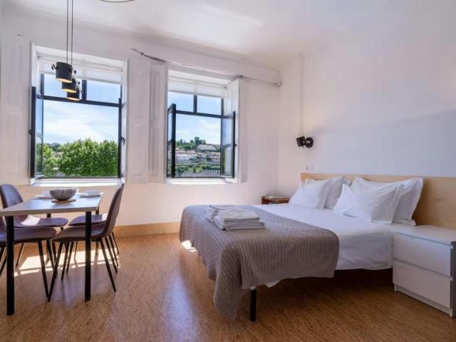 1 quarto, Porto Porto 4050 385 103612977