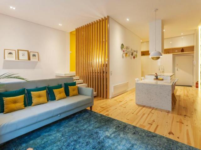 1 quarto, Porto Porto 4050 414 104182643