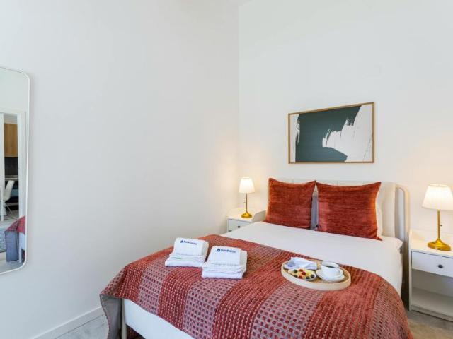 1 quarto, Porto Porto 4050 433 104182850