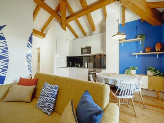 1 quarto, Porto Porto 4050 514 102273617