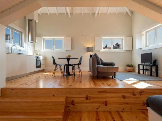 1 quarto, Porto Porto 4300 215 102436483