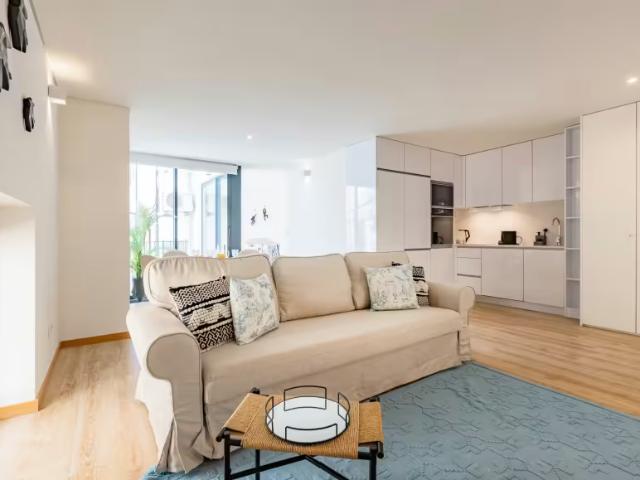 1 quarto, Porto Porto 4300 464 98634592