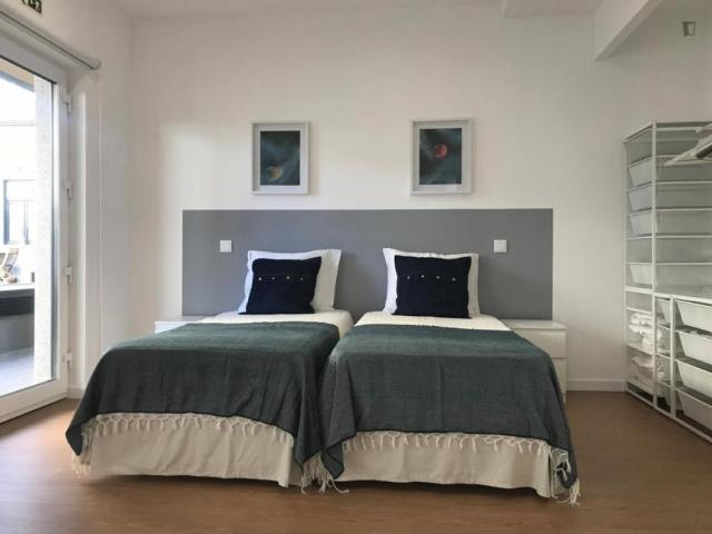 1 quarto, Porto Porto 104971512