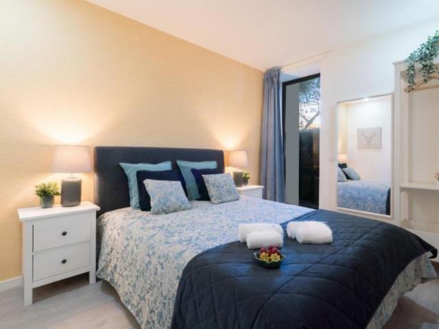 1 quarto, Porto Porto 105251418