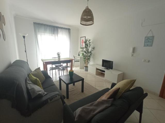 1 quarto, Quarteira Quarteira 77946231