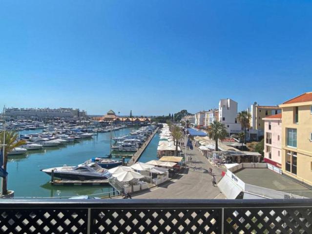 1 quarto, Quarteira Quarteira 83659491