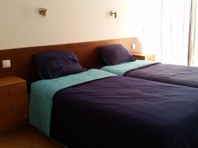 1 quarto, Sesimbra Sesimbra 83875994