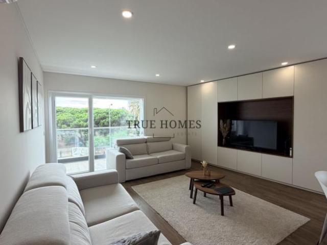 1 quarto, Setúbal Almada 2825 105110808