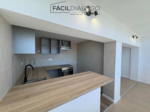 1 quarto, Setúbal Sesimbra 2970 103118285