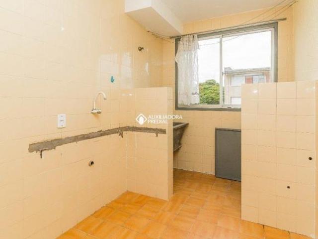 1 quatro com 47m2, living 2 ambientes, próximo a Baltazar de Oliveira Garcia