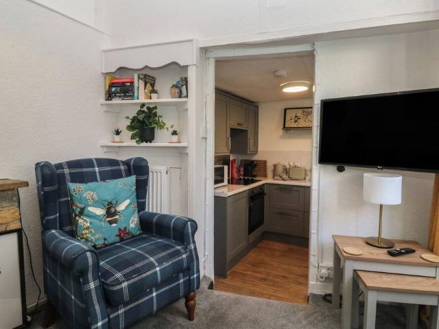 1 Queen Street | Studio townhouse for rent #171074540 | Rentberry