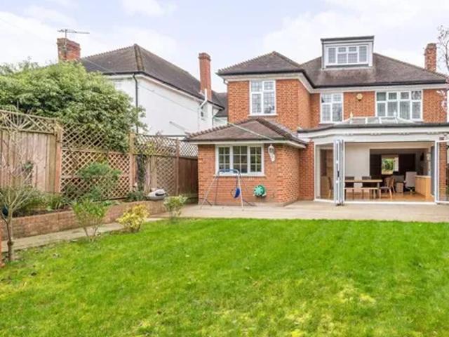 1 Queens Crescent, London, TW10 6HG, United Kingdom | 5 bed house for rent #134073641 | Rentberry