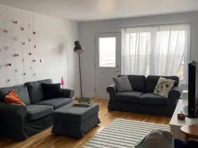 1 Rue Brown | 1 Rue Brown, Sainte Anne de Bellevue
