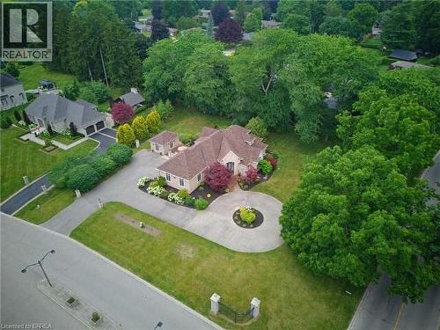 1 Rue Chateaux Terrace, Brantford, ON, N3T 6N7 house for sale | Listing ID 40842 | Royal LePage