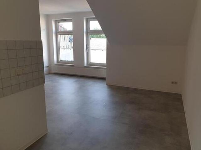 1 R Whg in zentraler Lage von OelsnitzV