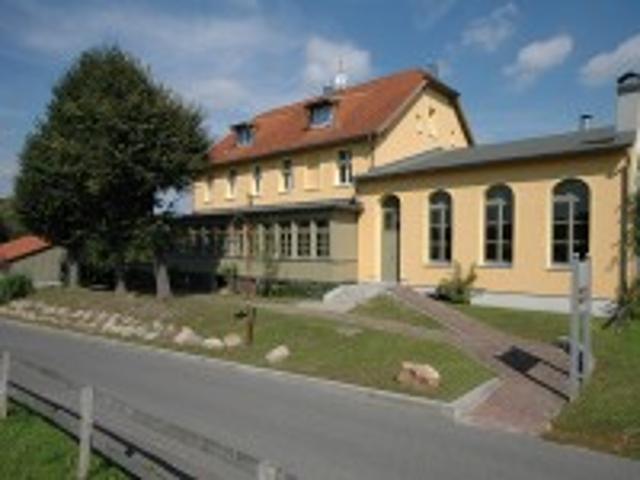 1 Raum Apartment möbliert