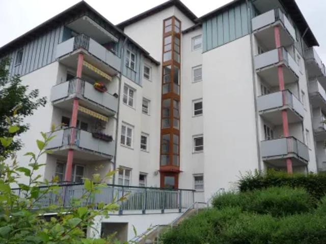 1 Raum Wohnung in Reusa mit Balkon, Einbauküche
