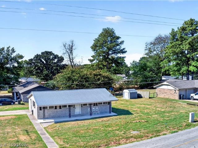 1 Redwood Lane