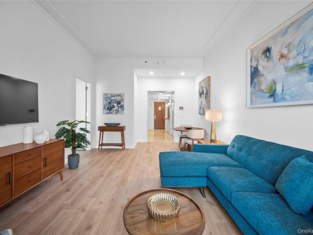 1 Renaissance Square 10D