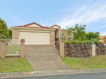 1 Respall Way, ARUNDEL, QLD 4214