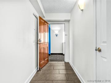 1 Riverpointe Plaza #603 #604