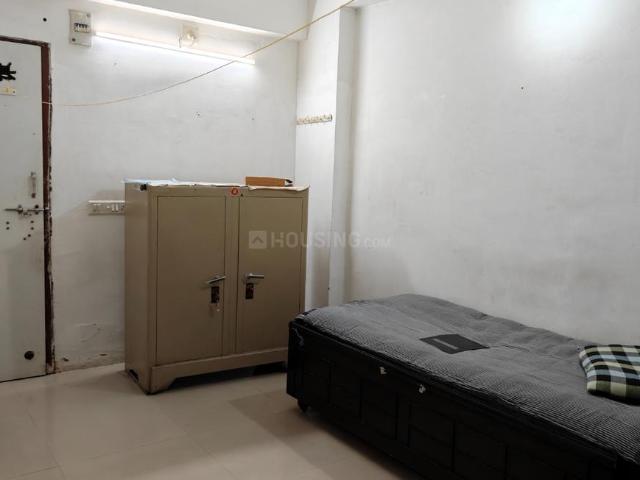 1 RK Apartment in Ujala Circle for rent Ahmedabad. The reference number is 19405405