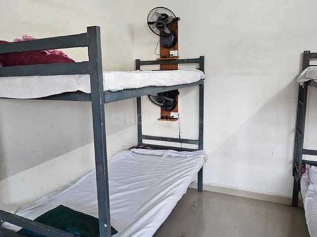 1 RK Apartment in Vyttila for rent Kochi. The reference number is 18460425