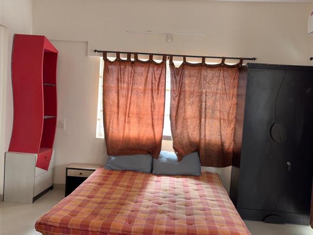 1 RK Apartment in Amanora Park Town for rent Pune. The reference number is 21110352