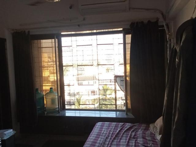 1 RK Apartment in Andheri West for rent Mumbai. The reference number is 19284503