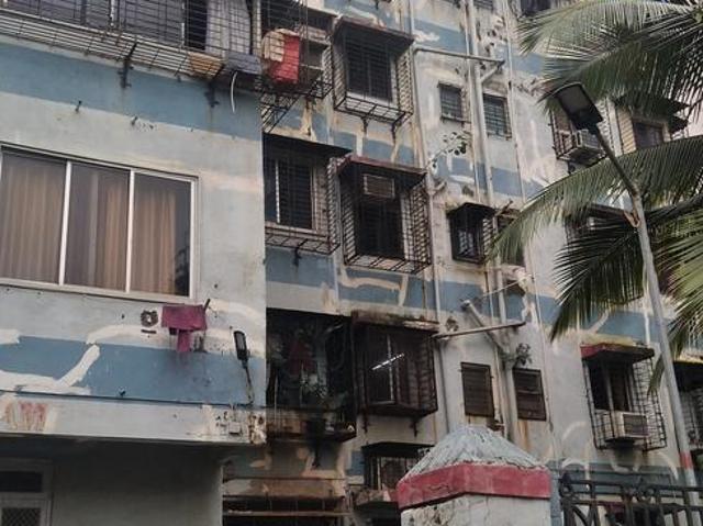 1 RK Apartment in Andheri West for resale Mumbai. The reference number is 18261636