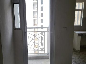1 RK Apartment in Bamheta Village for resale Ghaziabad. The reference number is 20120908