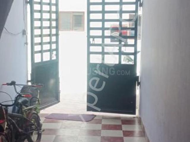 1 RK Apartment in Chhota Bangarda for resale Indore. The reference number is 20588831