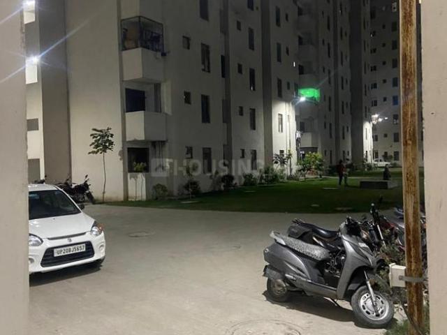 1 RK Apartment in Crossings Republik for rent Ghaziabad. The reference number is 16058200