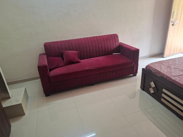 1 RK Apartment in Geeta Nagar for rent Vapi. The reference number is 10097068