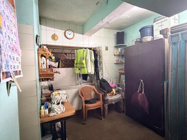 1 RK Apartment in Grant Road for rent Mumbai. The reference number is 21293835