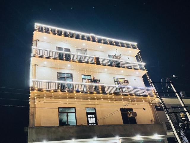 1 RK Apartment in Green Field Colony for rent Faridabad. The reference number is 18889467